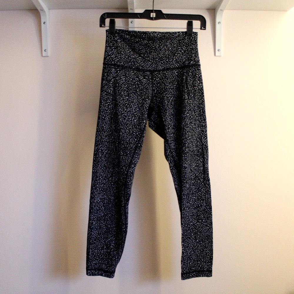 LuluLemon Black and White Speckled Leggings